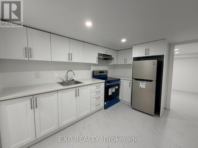 BSMT - 804 ST CLAIR AVENUE W, Toronto (Oakwood Village), Ontario, M6C1B6