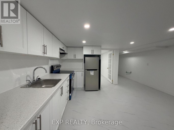 BSMT - 804 ST CLAIR AVENUE W, Toronto (Oakwood Village), Ontario, M6C1B6