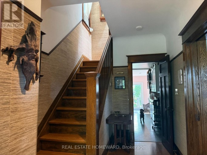 61 NORMANDY BOULEVARD, Toronto (Woodbine Corridor), Ontario, M4L3K4