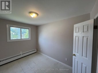 3 - 86 BROCK STREET E Oshawa (O'Neill) Ontario photo 5