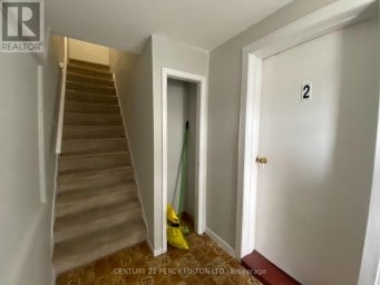 1 - 169 MARY STREET N Oshawa (O'Neill) Ontario photo 4