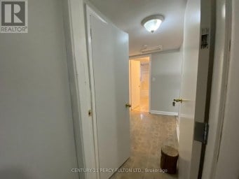 1 - 169 MARY STREET N Oshawa (O'Neill) Ontario photo 5