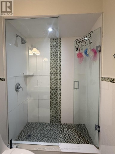 BSMT - 25 WESTBOURNE AVENUE, Toronto (Clairlea-Birchmount), Ontario, M1L2Y1