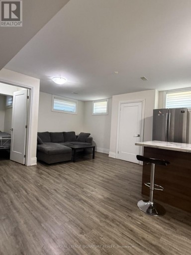 BSMT - 25 WESTBOURNE AVENUE, Toronto (Clairlea-Birchmount), Ontario, M1L2Y1