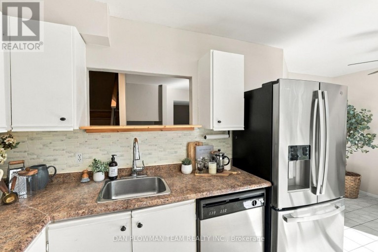 81 - 1133 RITSON ROAD N, Oshawa (Centennial), Ontario, L1G7T3
