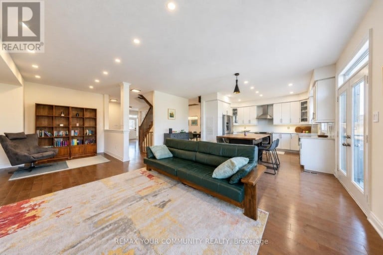 62 JEWEL HOUSE LANE, Barrie (Innis-Shore), Ontario, L4N8J7