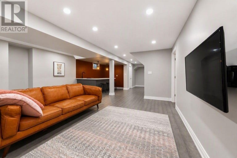 62 JEWEL HOUSE LANE, Barrie (Innis-Shore), Ontario, L4N8J7