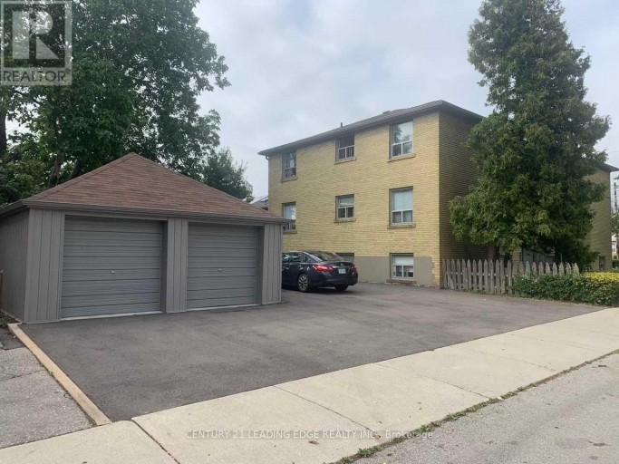 6 - 2719 LAKE SHORE BOULEVARD W, Toronto (Mimico), Ontario, M8V1G9