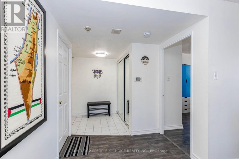 1015 - 250 WEBB DRIVE, Mississauga (City Centre), Ontario, L5B3Z4