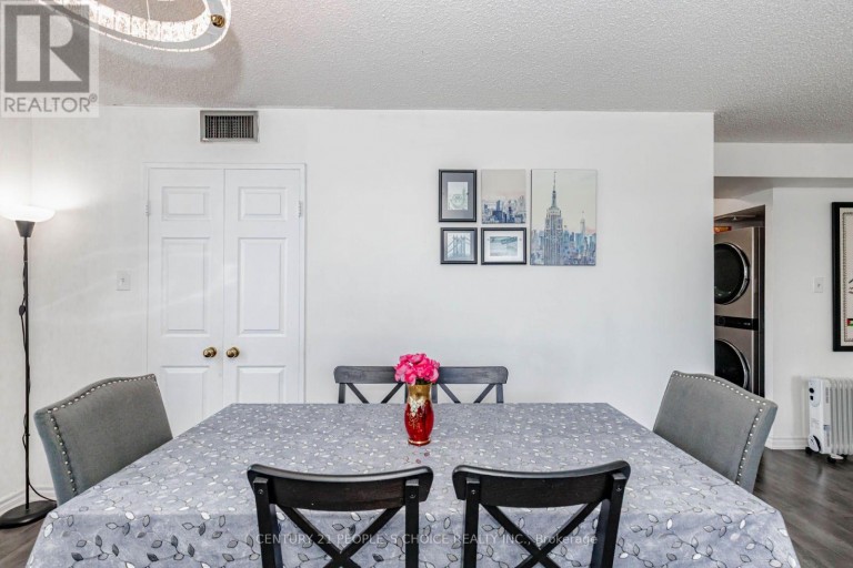 1015 - 250 WEBB DRIVE, Mississauga (City Centre), Ontario, L5B3Z4