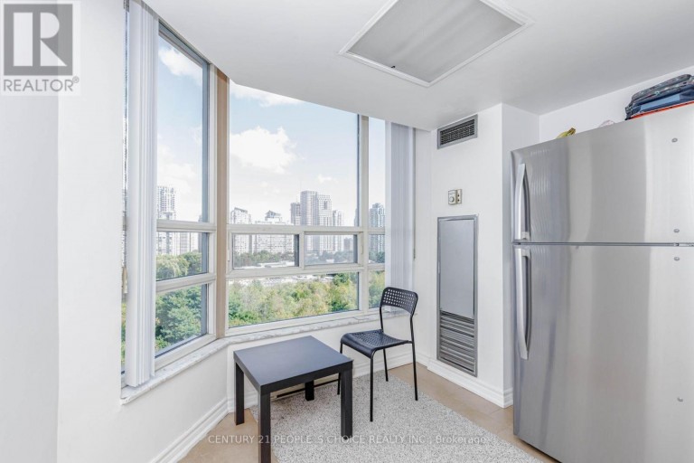 1015 - 250 WEBB DRIVE, Mississauga (City Centre), Ontario, L5B3Z4