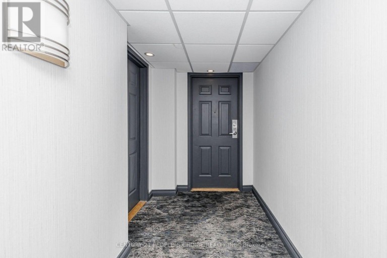 1015 - 250 WEBB DRIVE, Mississauga (City Centre), Ontario, L5B3Z4