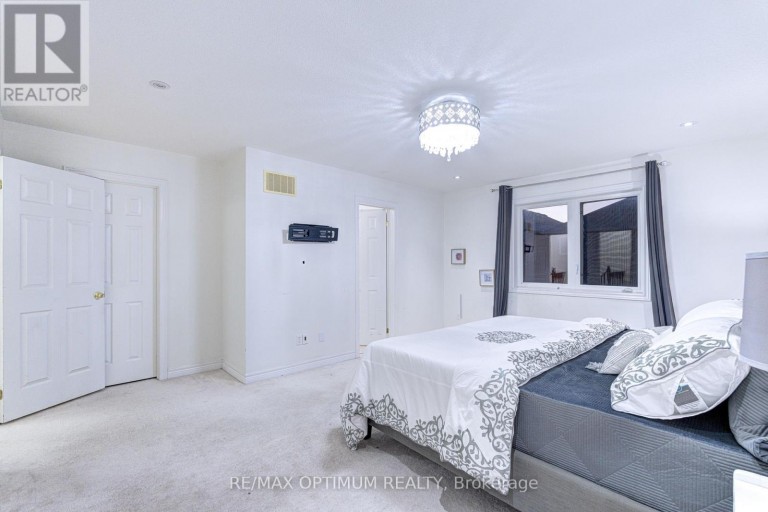 42 DOCKSIDE COURT, Brampton (Sandringham-Wellington), Ontario, L6Z0G3