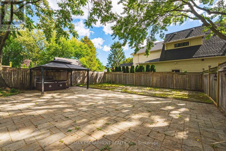 433 BELVENIA ROAD, Burlington (Shoreacres), Ontario, L7L1T2