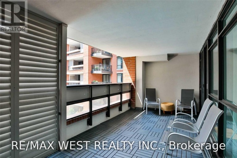 443 - 36 VIA BAGNATO, Toronto (Yorkdale-Glen Park), Ontario, M6A1C3
