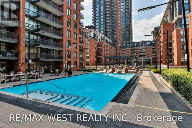 443 - 36 VIA BAGNATO, Toronto (Yorkdale-Glen Park), Ontario, M6A1C3