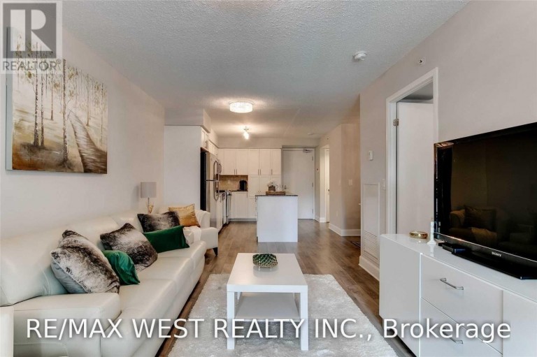 443 - 36 VIA BAGNATO, Toronto (Yorkdale-Glen Park), Ontario, M6A1C3