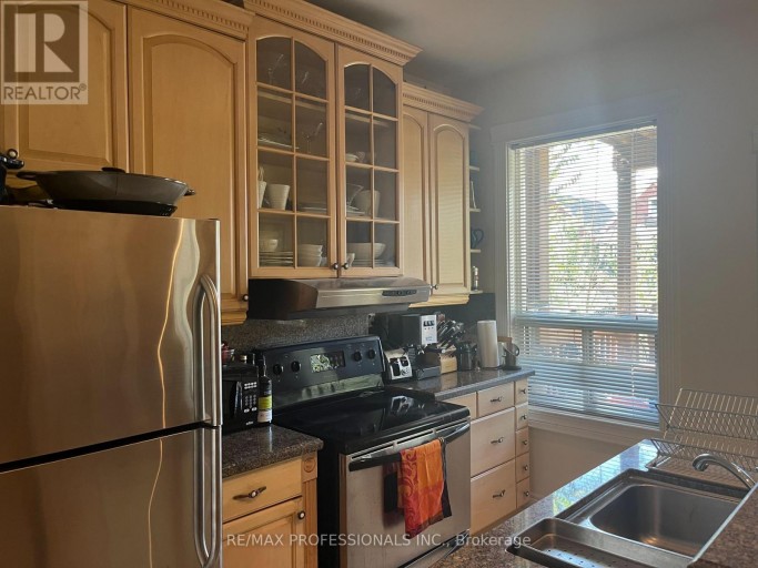 MAIN - 282 KEELE STREET, Toronto (Junction Area), Ontario, M6P2K4