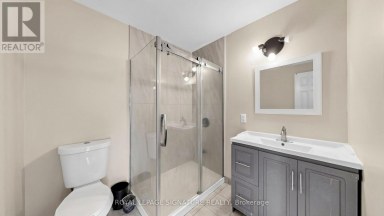 15 GAINSBOROUGH ROAD Brampton (Northgate) Ontario photo 8