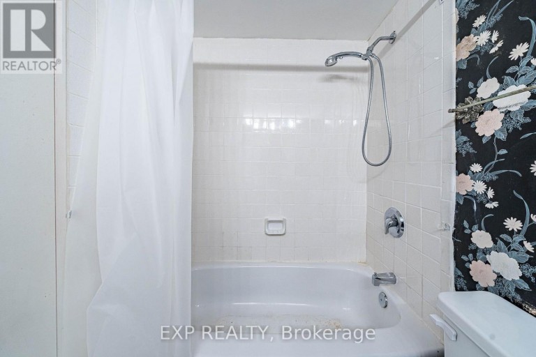 2412 - 85 EMMETT AVENUE, Toronto (Mount Dennis), Ontario, M6M5A2