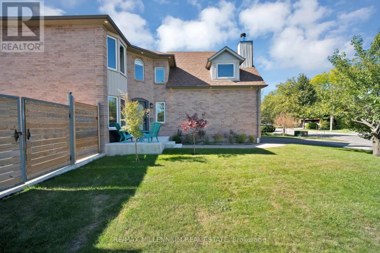 4165 CREDIT POINT DRIVE, Mississauga (East Credit), Ontario, L5M3K3