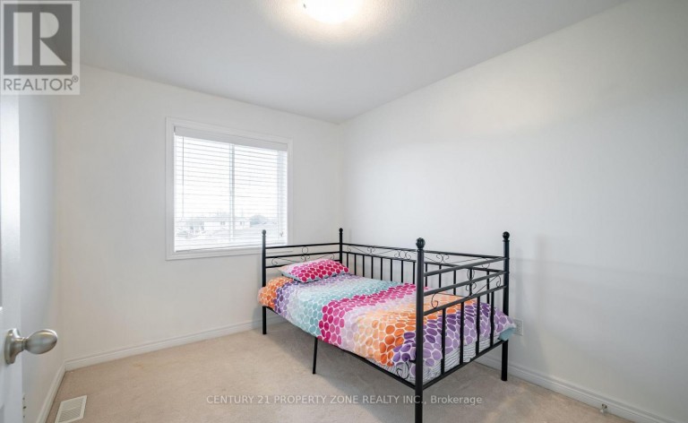 37 - 6 ATESSA DRIVE, Hamilton (Orkney), Ontario, L9B0C6