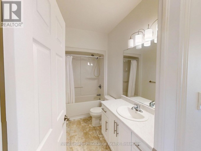 58 LEDGEROCK COURT, Quinte West (Sidney Ward), Ontario, K8R1G3