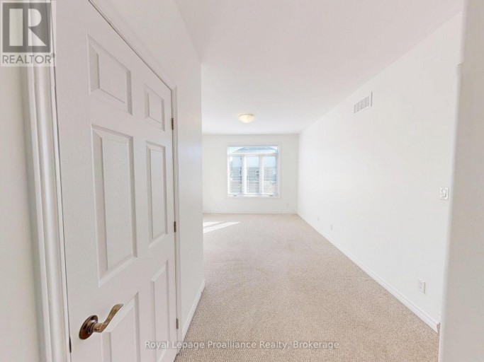 58 LEDGEROCK COURT, Quinte West (Sidney Ward), Ontario, K8R1G3