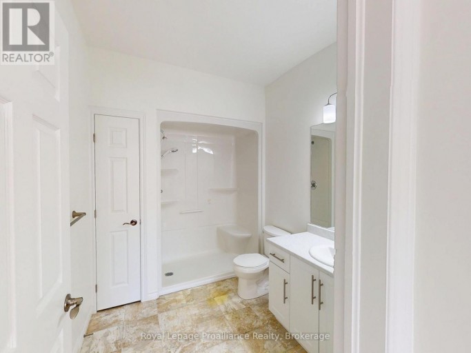 58 LEDGEROCK COURT, Quinte West (Sidney Ward), Ontario, K8R1G3