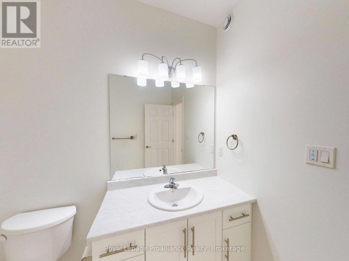 58 LEDGEROCK COURT, Quinte West (Sidney Ward), Ontario, K8R1G3
