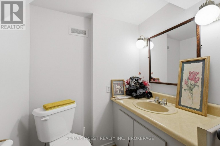 746 LAIDLAW CRESCENT, Kingston (South of Taylor-Kidd Blvd), Ontario, K7M5M5