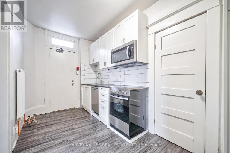 3 - 1074 ST CLAIR AVENUE W, Toronto (Oakwood Village), Ontario, M6E3H3