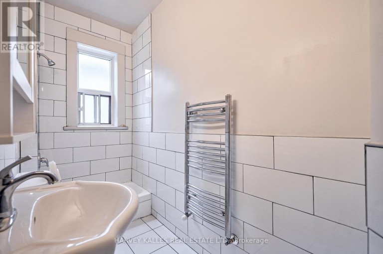 3 - 1074 ST CLAIR AVENUE W, Toronto (Oakwood Village), Ontario, M6E3H3
