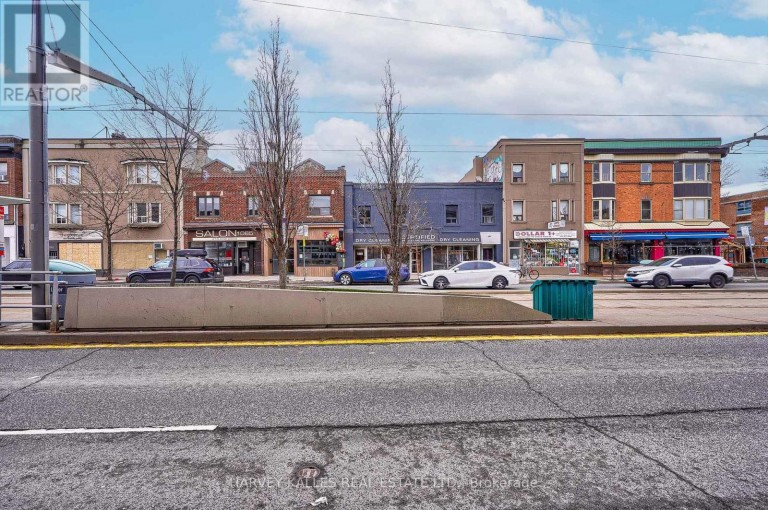 3 - 1074 ST CLAIR AVENUE W, Toronto (Oakwood Village), Ontario, M6E3H3