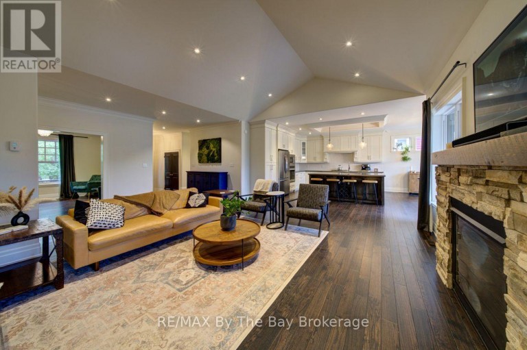 101 STANLEY STREET, Collingwood, Ontario, L9Y0G3