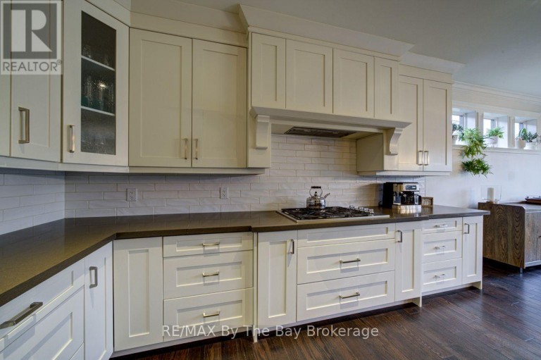 101 STANLEY STREET, Collingwood, Ontario, L9Y0G3