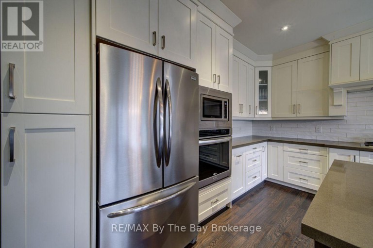101 STANLEY STREET, Collingwood, Ontario, L9Y0G3