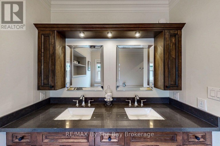 101 STANLEY STREET, Collingwood, Ontario, L9Y0G3
