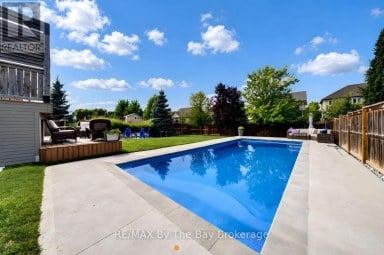 101 STANLEY STREET Collingwood Ontario photo 4