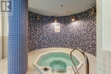 915 - 50 LYNN WILLIAMS STREET Toronto (Niagara) Ontario photo 19