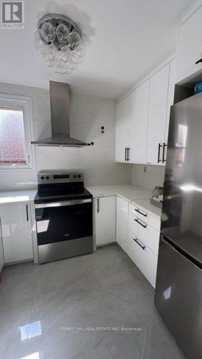 UPPER - 370 SPADINA ROAD, Toronto (Forest Hill South), Ontario, M5P2V8