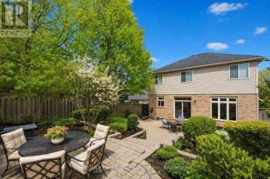 7 HARDY STREET Guelph (St. George's) Ontario photo 36