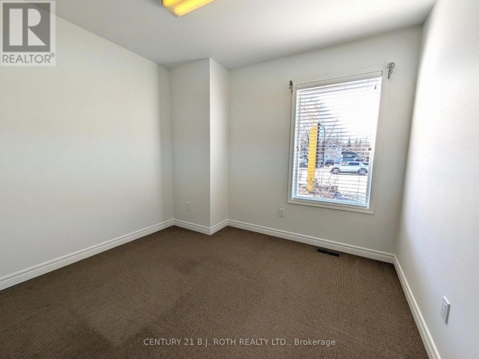 888 INNISFIL BEACH ROAD, Innisfil (Alcona), Ontario, L9S2C2