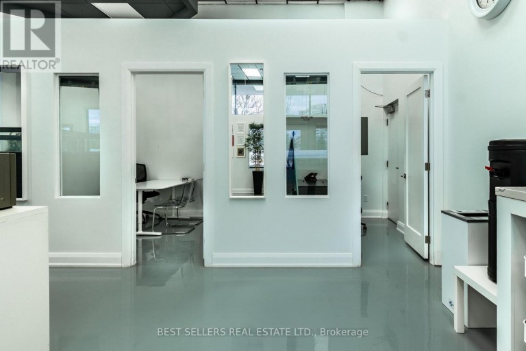 150 - 4 ROBERT SPECK PARKWAY, Mississauga (City Centre), Ontario, L4Z1S1