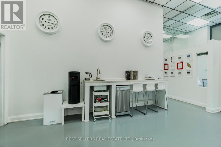 150 - 4 ROBERT SPECK PARKWAY, Mississauga (City Centre), Ontario, L4Z1S1