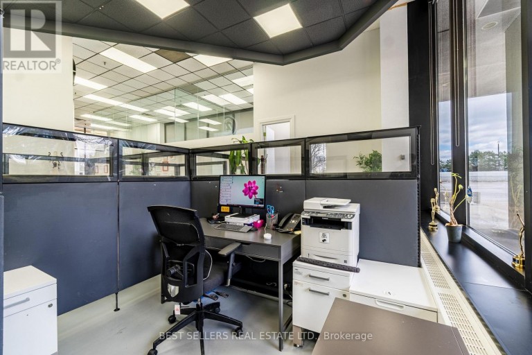 150 - 4 ROBERT SPECK PARKWAY, Mississauga (City Centre), Ontario, L4Z1S1