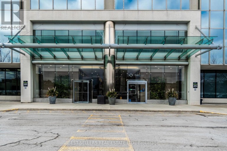 150 - 4 ROBERT SPECK PARKWAY, Mississauga (City Centre), Ontario, L4Z1S1