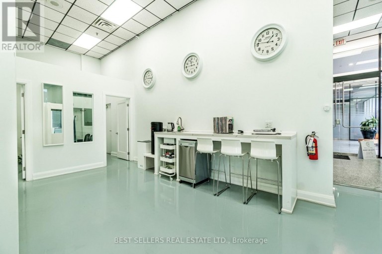 150 - 4 ROBERT SPECK PARKWAY, Mississauga (City Centre), Ontario, L4Z1S1