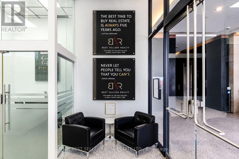 150 - 4 ROBERT SPECK PARKWAY, Mississauga (City Centre), Ontario, L4Z1S1