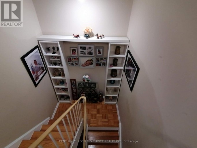 14 - 23 FOUR WINDS DRIVE, Toronto (York University Heights), Ontario, M3J1K7